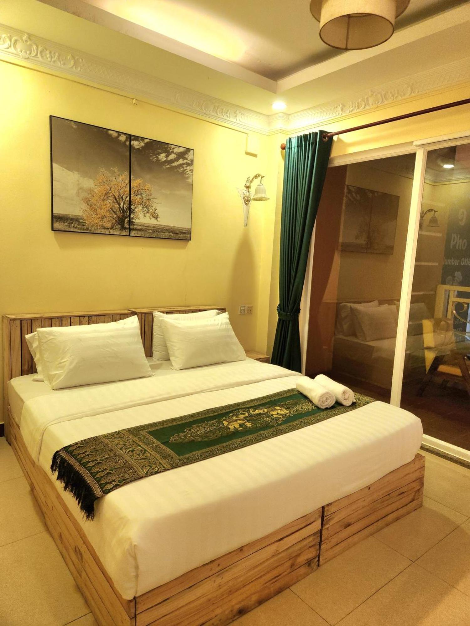 Soma Hotel Phnom Penh Exterior foto